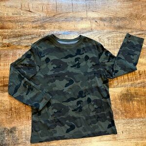 Old Navy Long Sleeve Camo Short Size Small 6-7